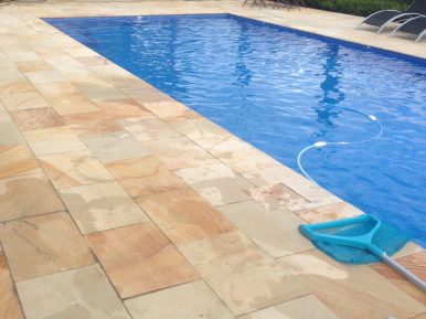 PAVERS & NATURAL STONE